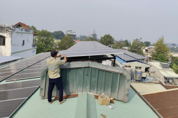 dien nang luong mat troi nha xuong